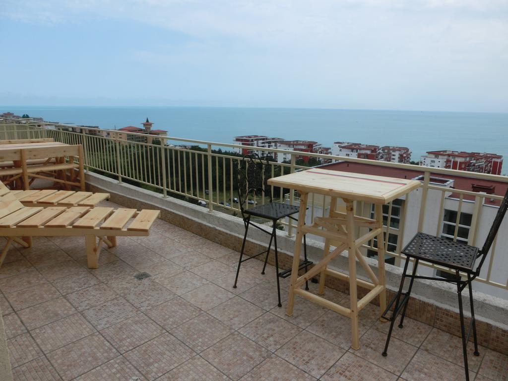 Panoramic Sea View Apartment Crown, Pools And Beach, Sveti Vlas Eksteriør bilde