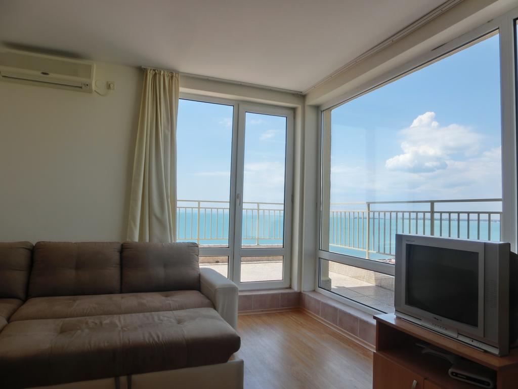 Panoramic Sea View Apartment Crown, Pools And Beach, Sveti Vlas Eksteriør bilde