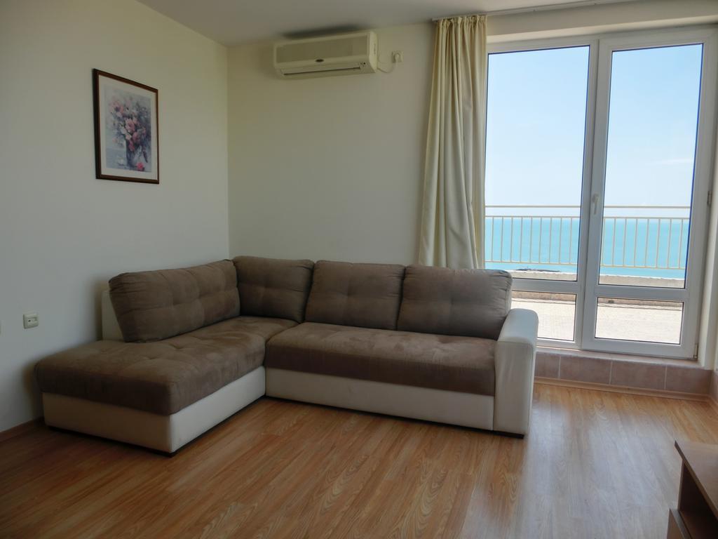 Panoramic Sea View Apartment Crown, Pools And Beach, Sveti Vlas Eksteriør bilde